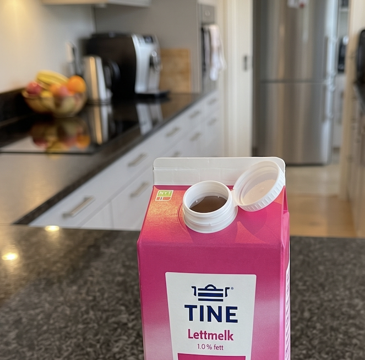SVALINN takes the lead in tethered caps and Norway's largest dairy producer, TINE, chooses to be the first!